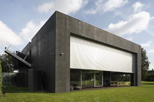 zombie-proof-house-1